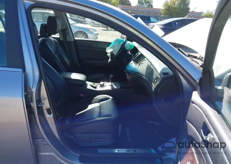 2009 Hyundai Genesis from USA, damaged, VIN KMHGC46F09U061164